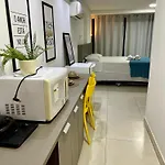 Guest Manaira Shopping